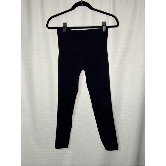 SPANX Seamless Leggings ⭐️ - Picture 6 of 9